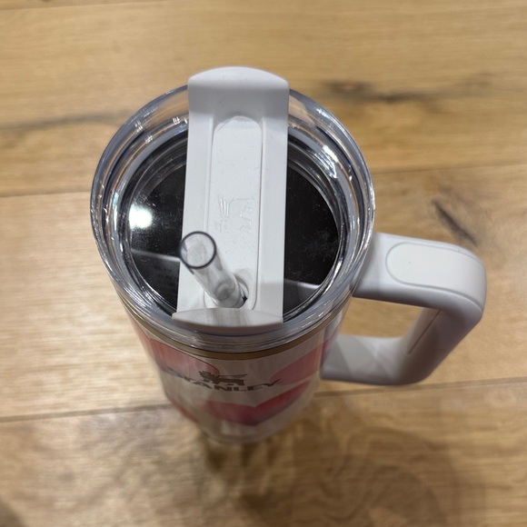 Stanley White Tumbler with Pink Heart Design - Picture 6 of 6